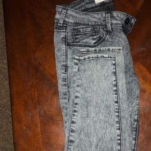 Bullhead jeggings size 5